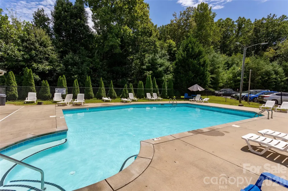 14 Rotunda Circle Asheville, NC 28806