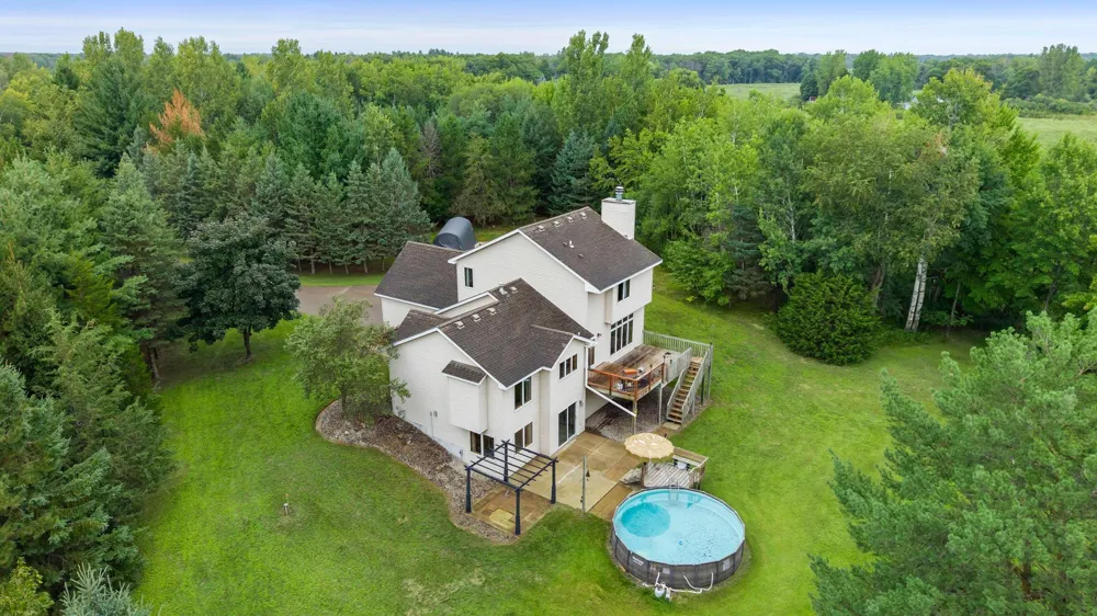 19543 Naples Street NE East Bethel, MN 55011