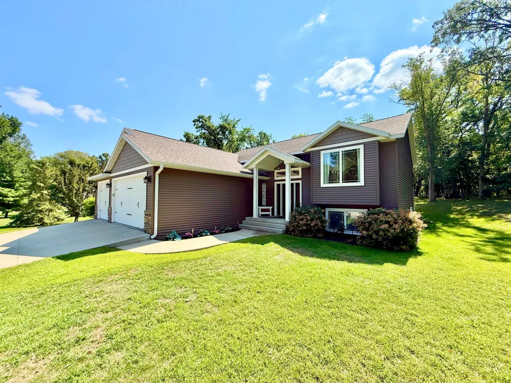 863 Whitetail Lane Detroit Lakes, MN 56501