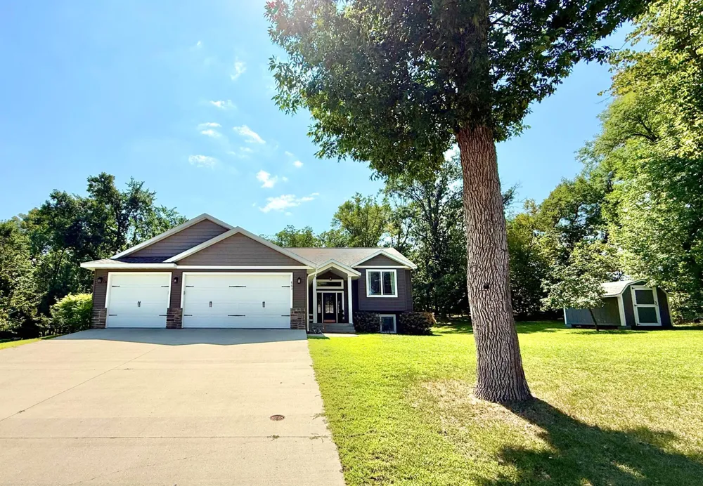 863 Whitetail Lane Detroit Lakes, MN 56501