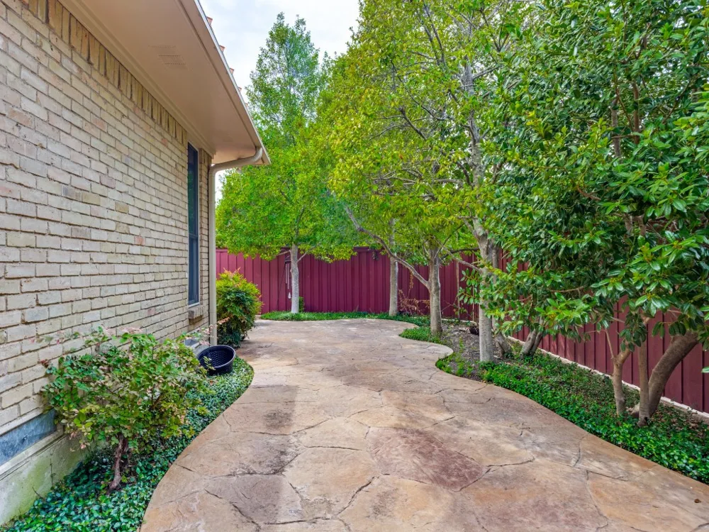 6153 Danbury Lane Dallas, TX 75214