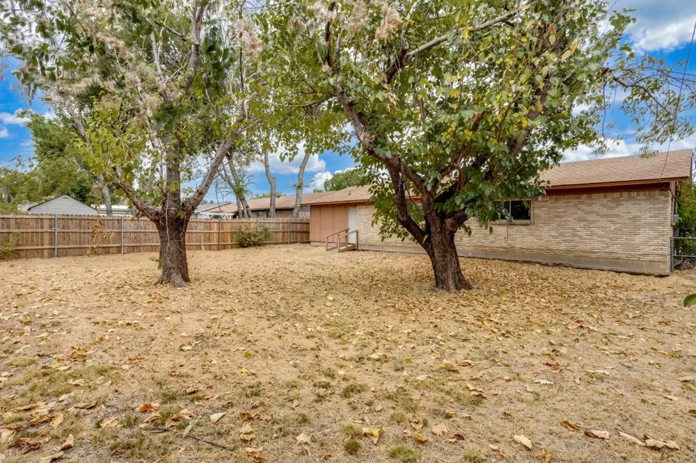 5728 Emerson Drive Watauga, TX 76148