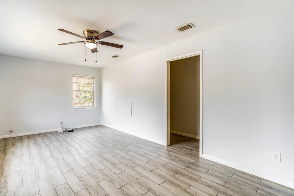 5728 Emerson Drive Watauga, TX 76148