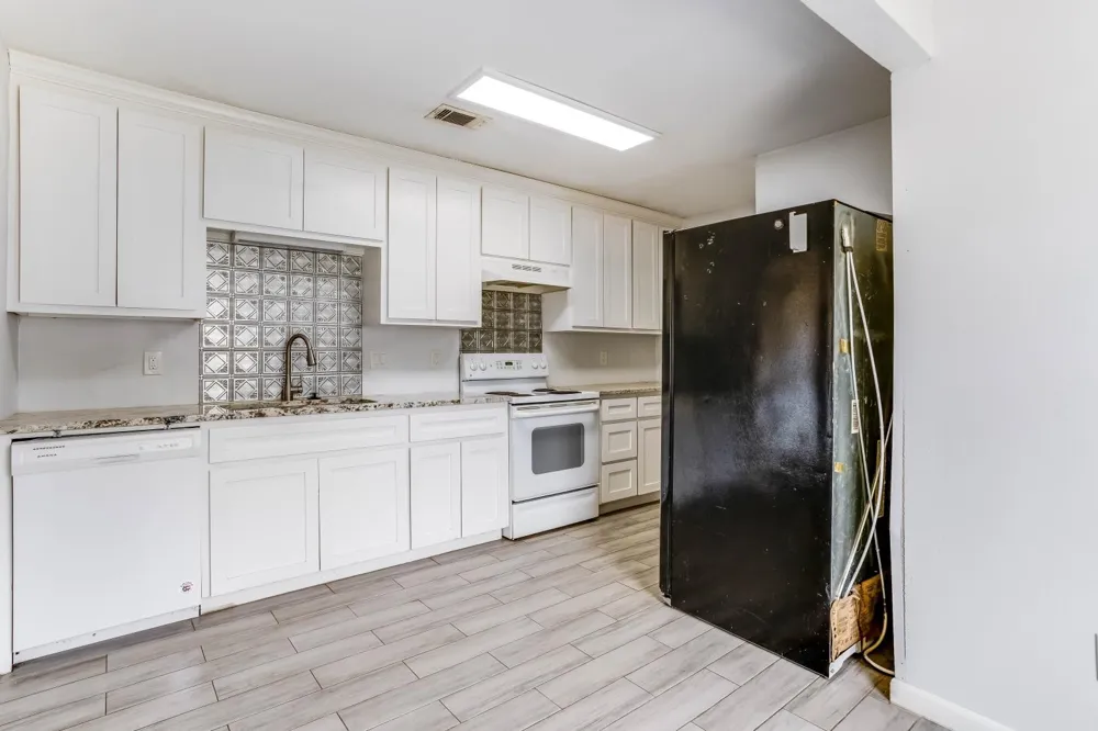 5728 Emerson Drive Watauga, TX 76148
