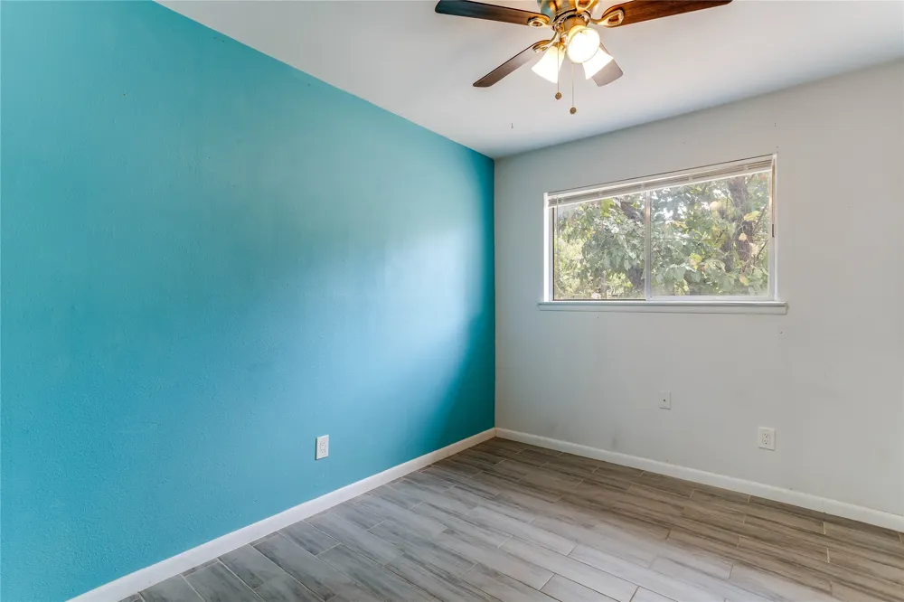 5728 Emerson Drive Watauga, TX 76148