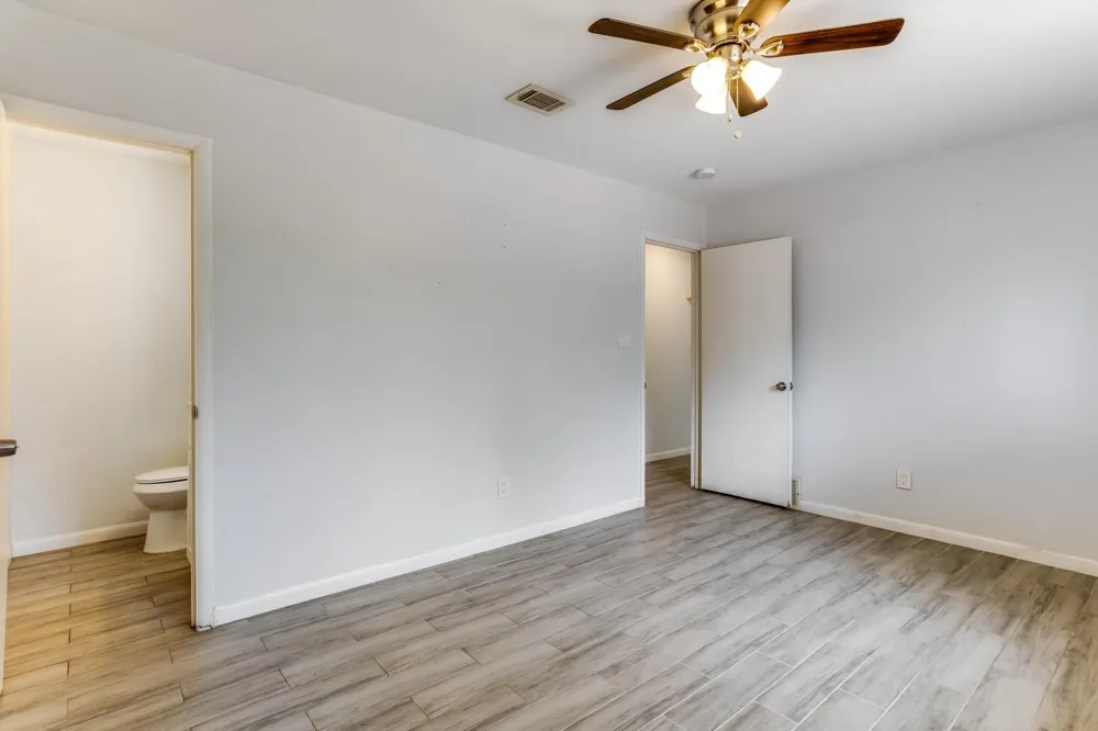 5728 Emerson Drive Watauga, TX 76148