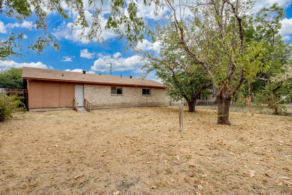 5728 Emerson Drive Watauga, TX 76148