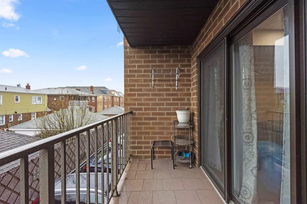 8305 BERGENLINE AVE North Bergen, NJ 07047