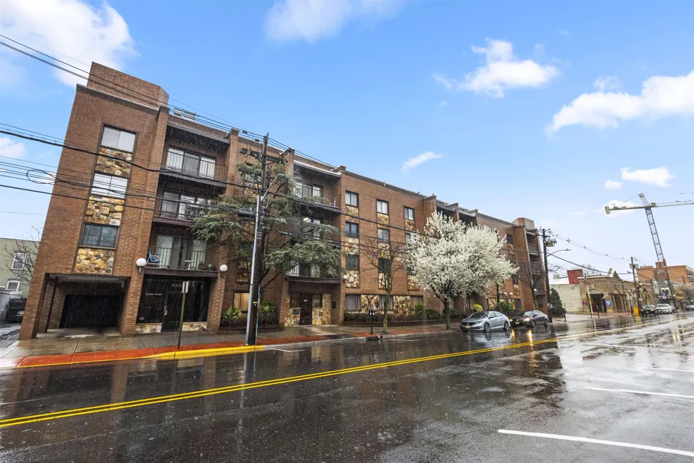 8305 BERGENLINE AVE North Bergen, NJ 07047