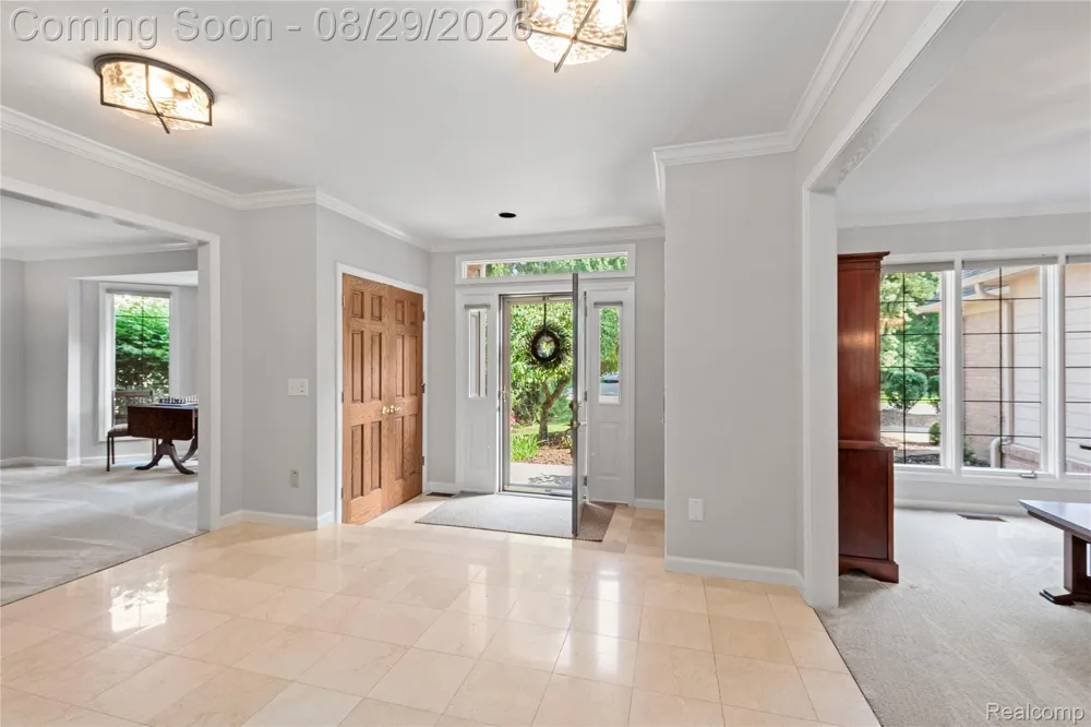 1733 Apple Ridge Court Rochester Hills City, MI 48306