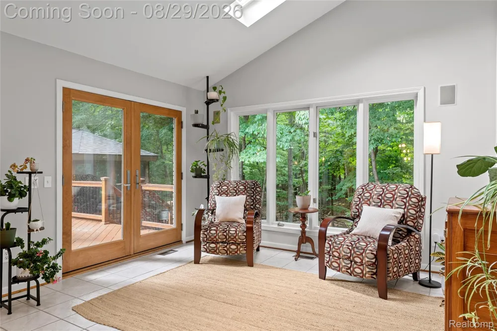 1733 Apple Ridge Court Rochester Hills City, MI 48306