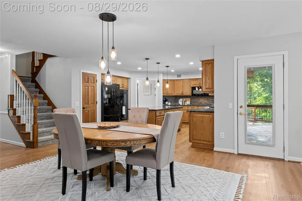 1733 Apple Ridge Court Rochester Hills City, MI 48306