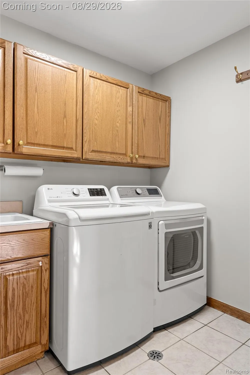 1733 Apple Ridge Court Rochester Hills City, MI 48306