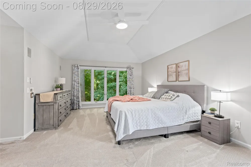 1733 Apple Ridge Court Rochester Hills City, MI 48306