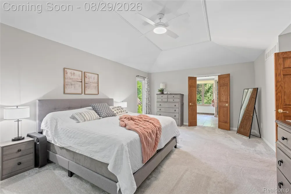 1733 Apple Ridge Court Rochester Hills City, MI 48306