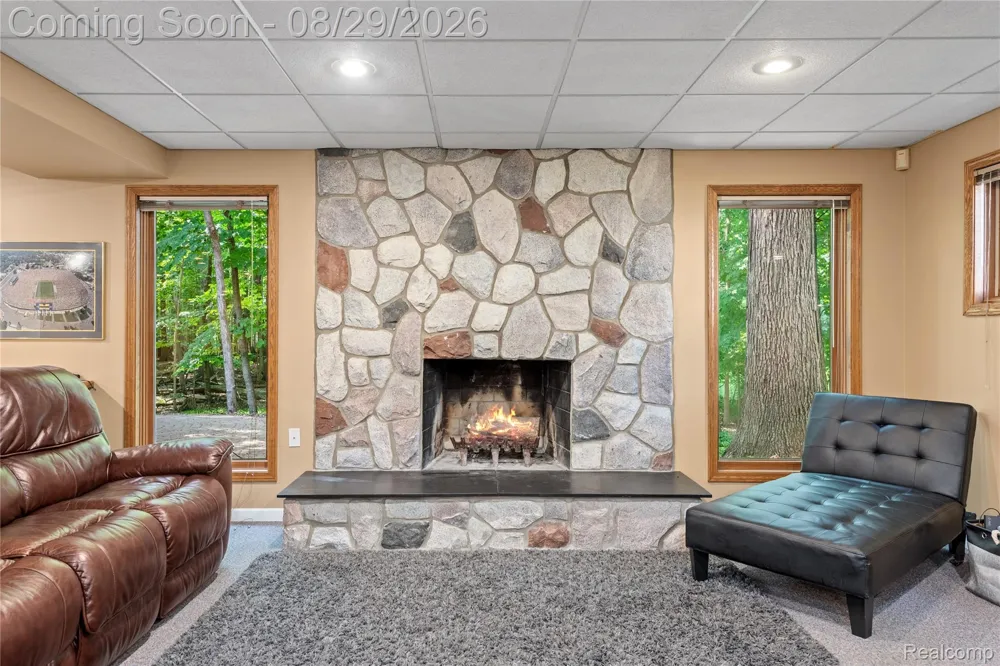 1733 Apple Ridge Court Rochester Hills City, MI 48306