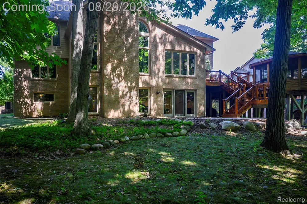 1733 Apple Ridge Court Rochester Hills City, MI 48306