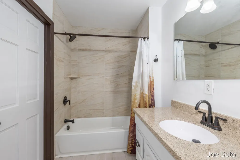 117 E Wright Avenue Shepherd Village, MI 48883