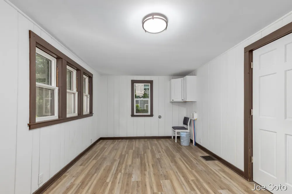 117 E Wright Avenue Shepherd Village, MI 48883
