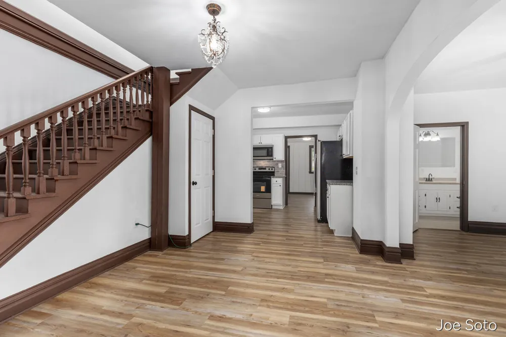 117 E Wright Avenue Shepherd Village, MI 48883