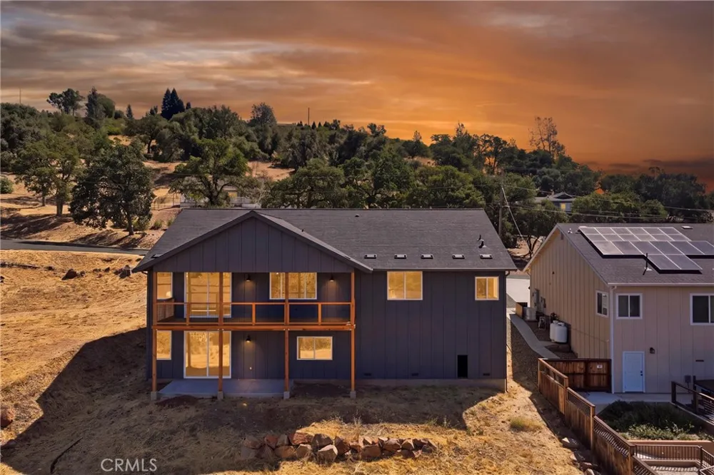 17247 Meadow View Hidden Valley Lake, CA 95467