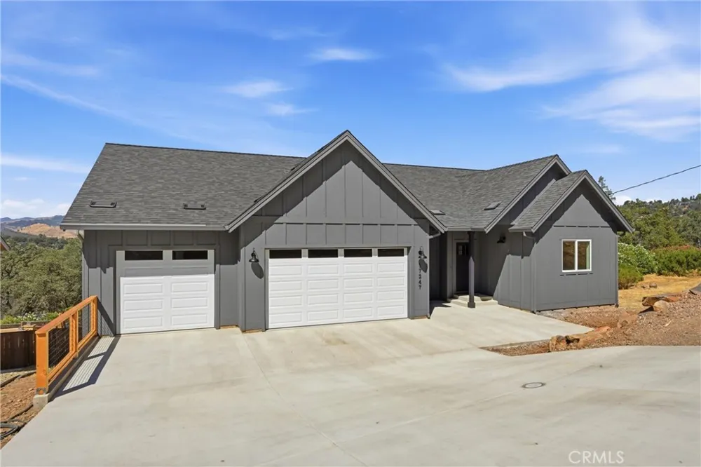 17247 Meadow View Hidden Valley Lake, CA 95467