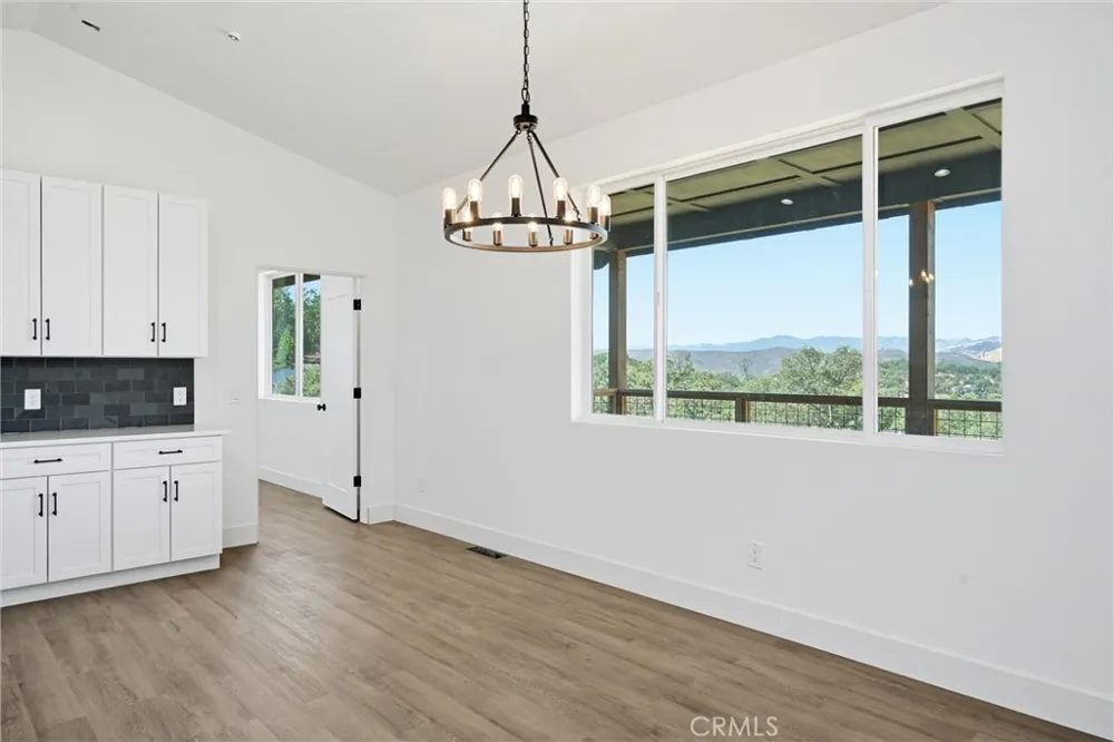 17247 Meadow View Hidden Valley Lake, CA 95467