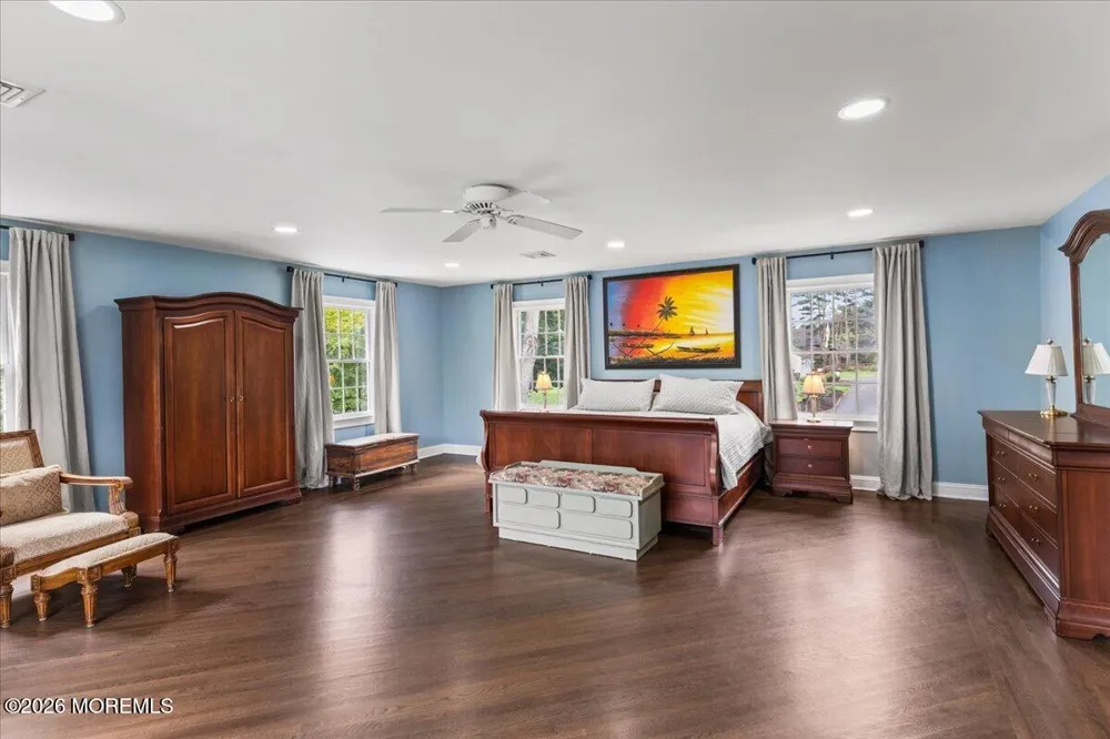 61 Laurelwood Drive Colts Neck, NJ 07722