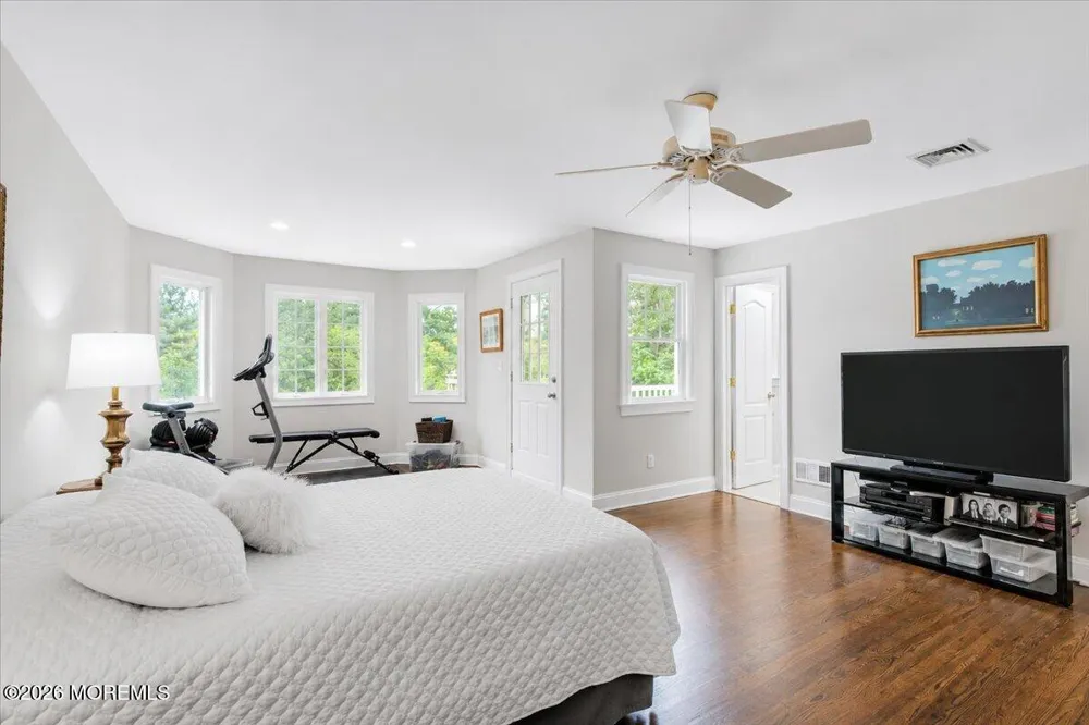 61 Laurelwood Drive Colts Neck, NJ 07722