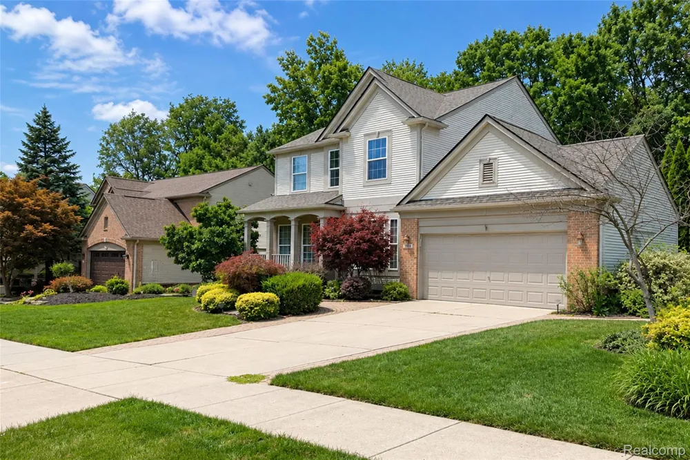 969 Hidden Creek Drive South Lyon City, MI 48178