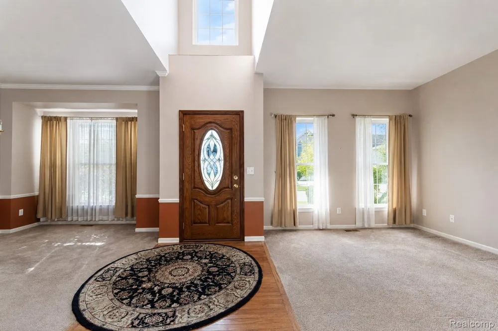 969 Hidden Creek Drive South Lyon City, MI 48178
