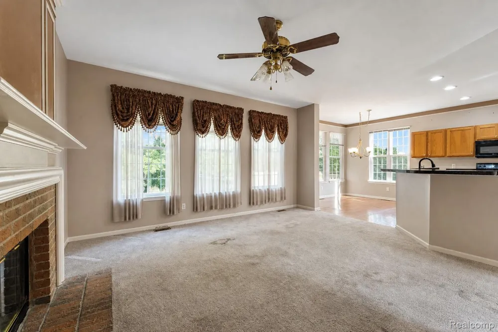 969 Hidden Creek Drive South Lyon City, MI 48178