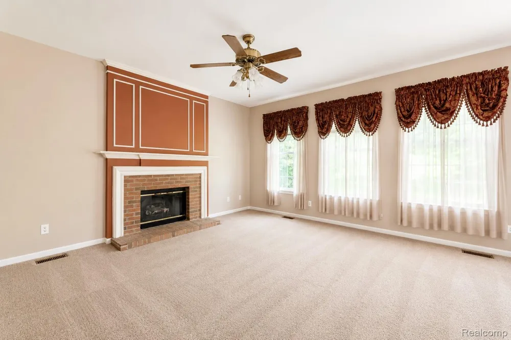 969 Hidden Creek Drive South Lyon City, MI 48178