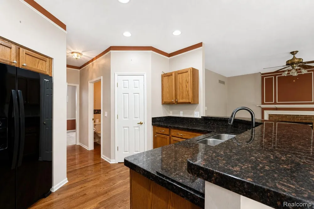969 Hidden Creek Drive South Lyon City, MI 48178