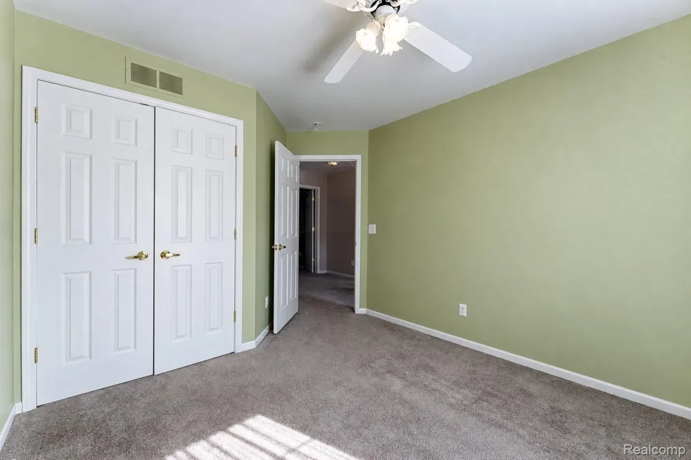 969 Hidden Creek Drive South Lyon City, MI 48178