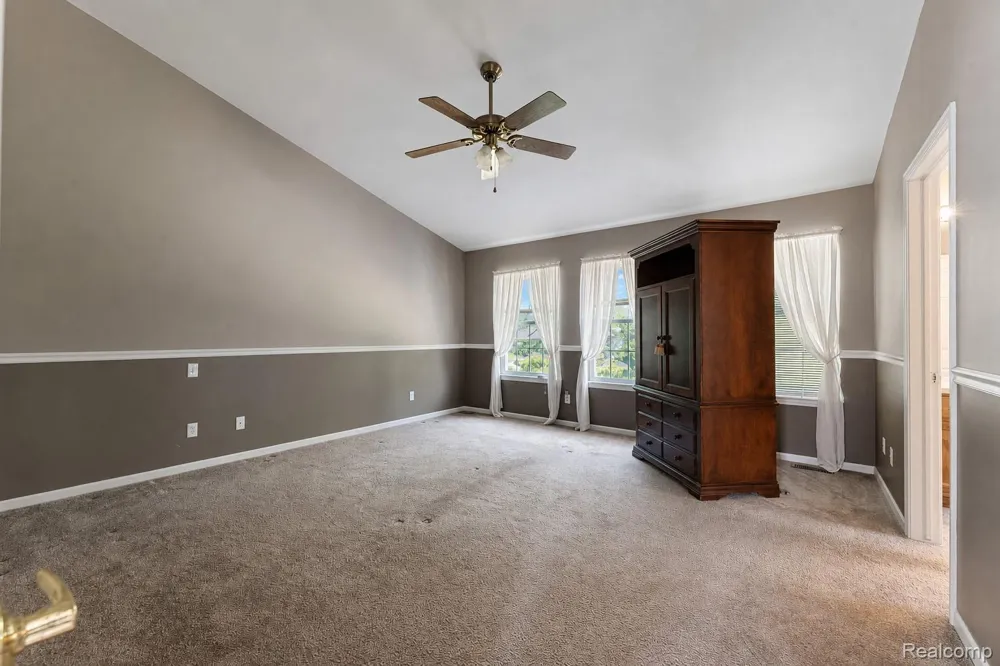 969 Hidden Creek Drive South Lyon City, MI 48178