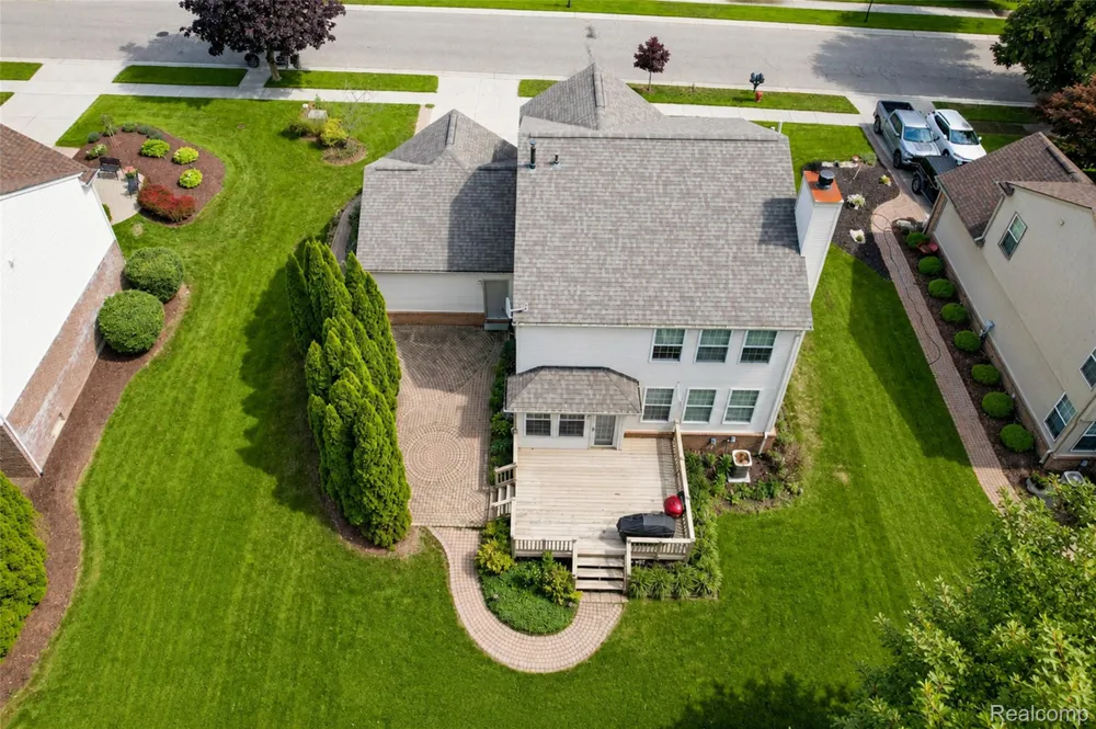 969 Hidden Creek Drive South Lyon City, MI 48178