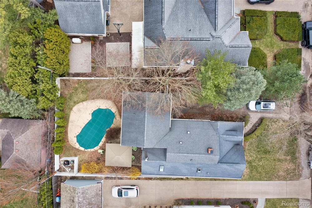 1834 Fairview Street Birmingham City, MI 48009