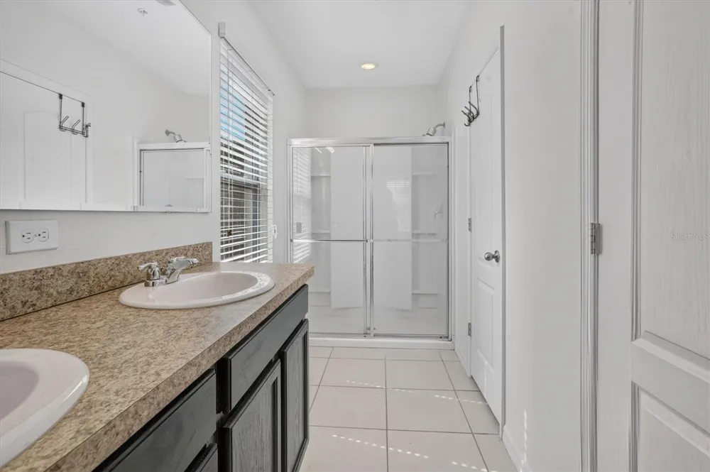 3771 SENECA CLUB LOOP #59-101 A Orlando, FL 32808