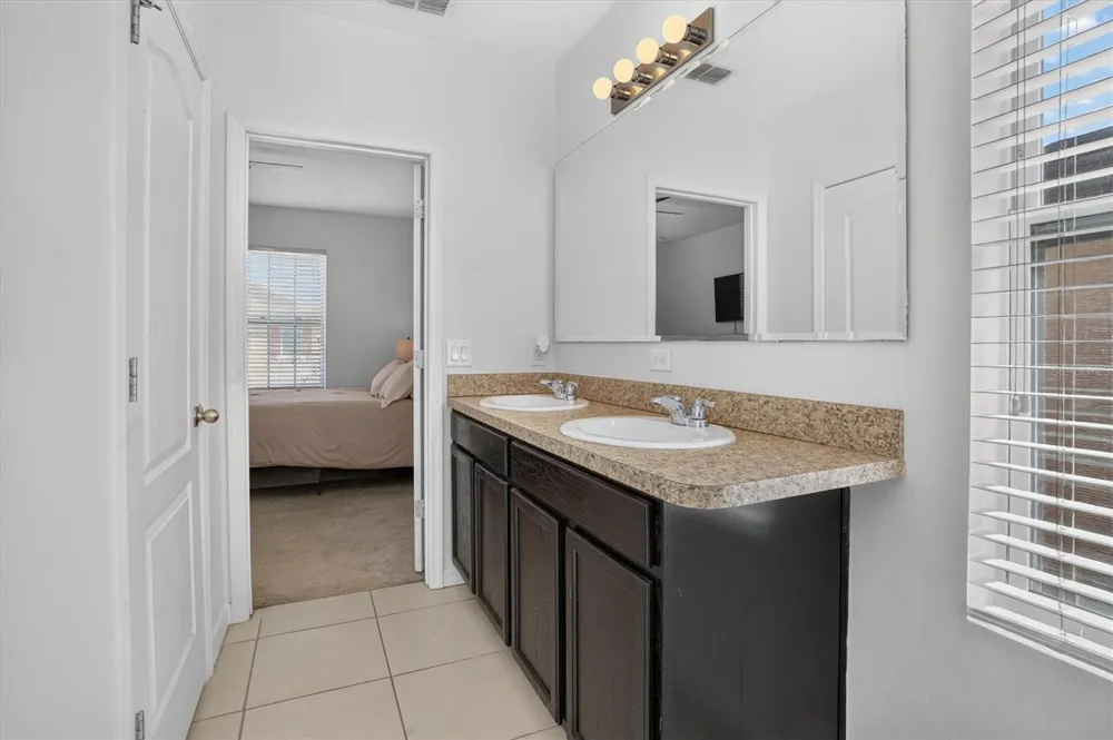 3771 SENECA CLUB LOOP #59-101 A Orlando, FL 32808