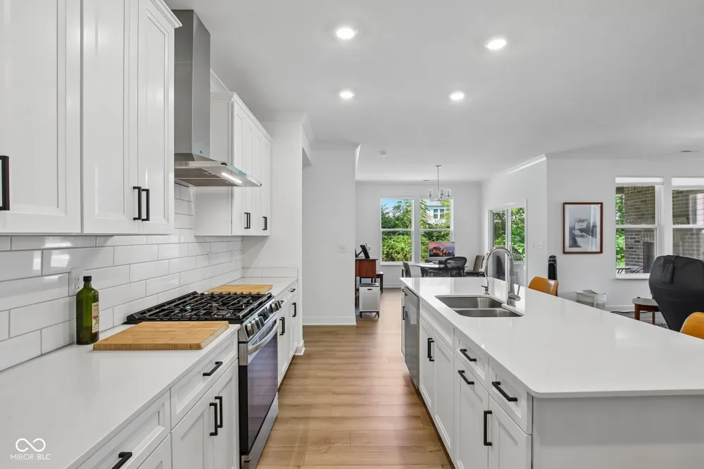 200 Derringer Avenue Westfield, IN 46074