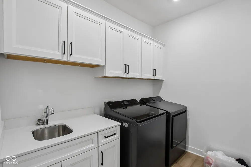 200 Derringer Avenue Westfield, IN 46074