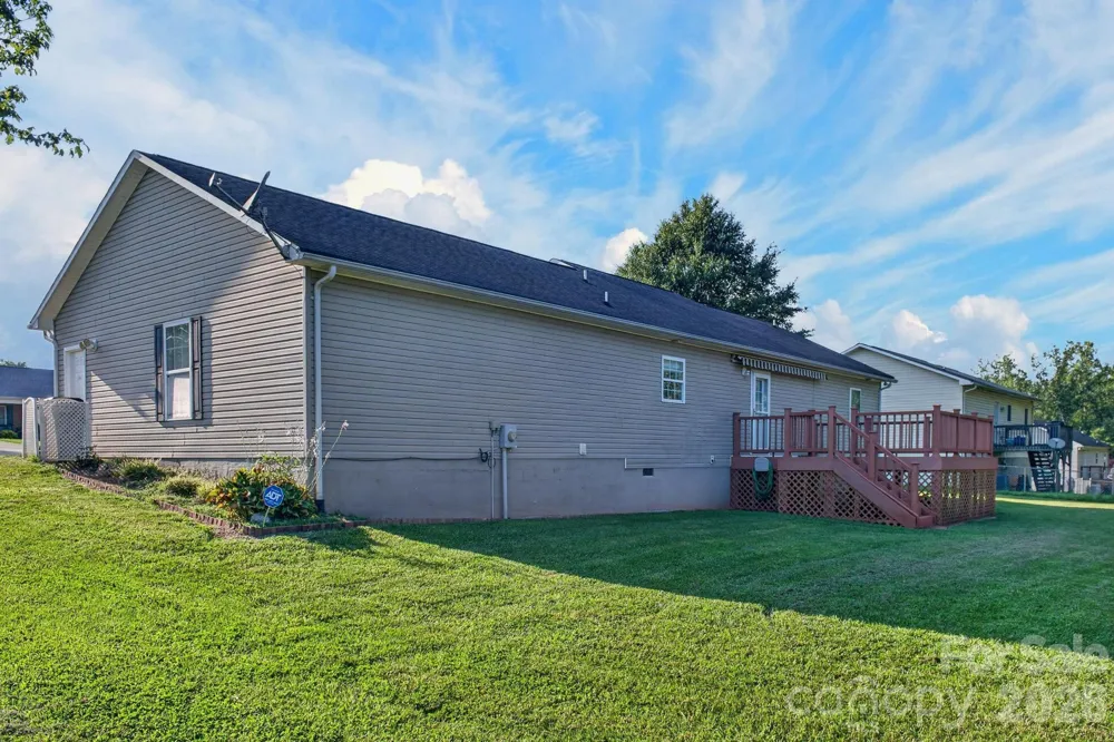 2305 Good Shepard Court Lenoir, NC 28645