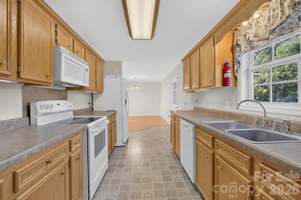 2305 Good Shepard Court Lenoir, NC 28645