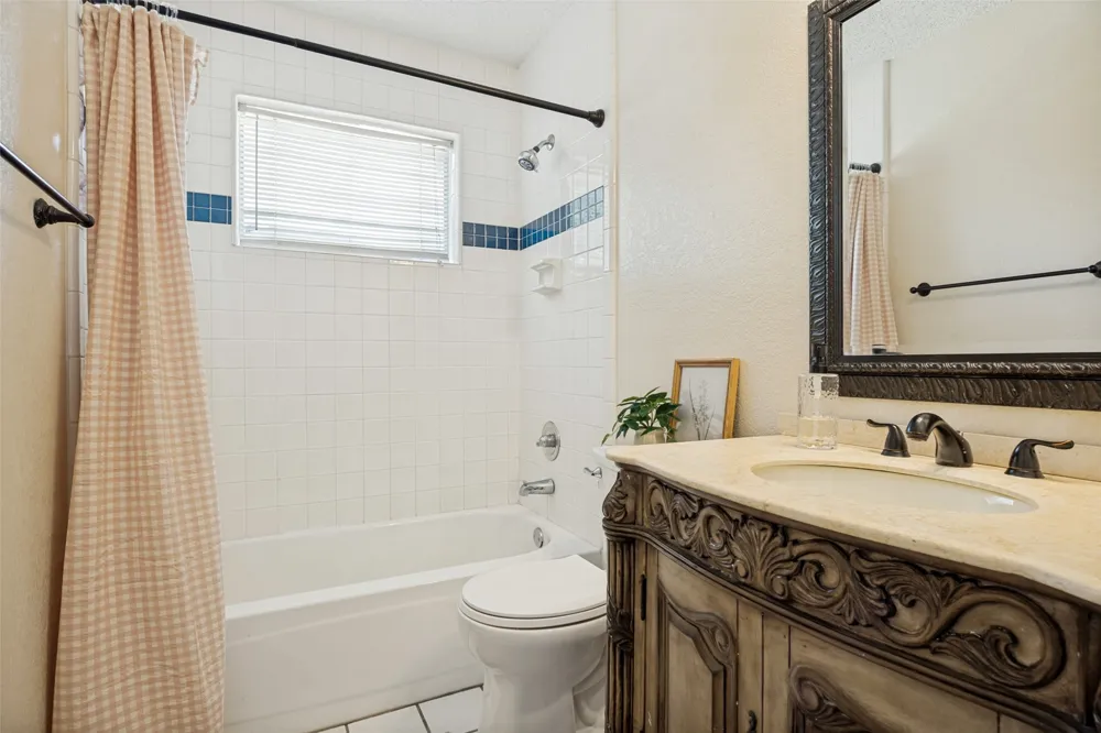 2922 Andrea Lane Garland, TX 75040