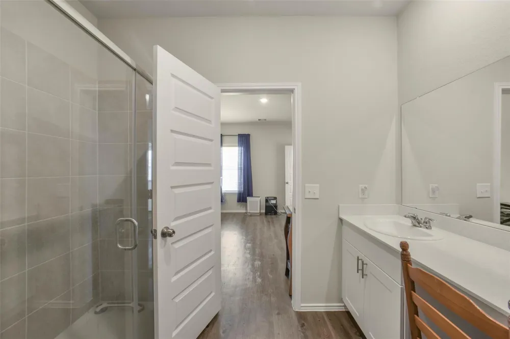 21610 Desert Lily Road Waller, TX 77484