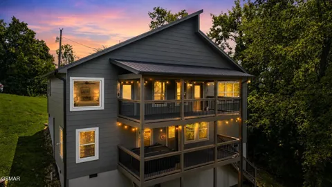 353 Oak Lake Drive Drive