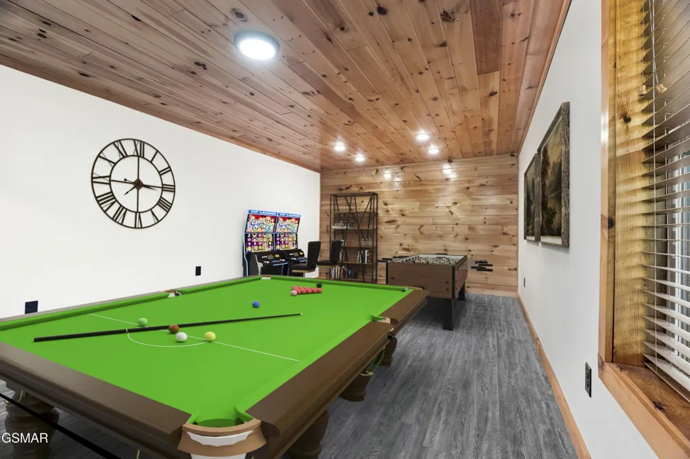 353 Oak Lake Drive Drive Sevierville, TN 37876