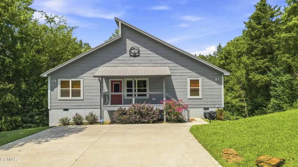 353 Oak Lake Drive Drive Sevierville, TN 37876