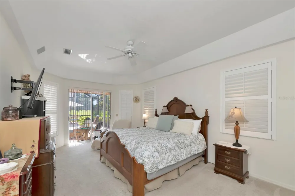 6213 GLEN ABBEY LANE Bradenton, FL 34202